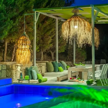 The White House Villa Hersonissos (Crete)